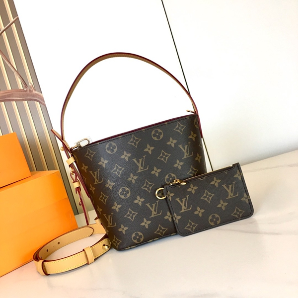 ルイヴィトンバッグ素材ディテール